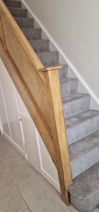 Shm Stays Leicester. Newly Renovated!! 15 Min Drive From City Centre, University. 9 Min Drive To Leicester City Stadium, 5 Min Drive To M1 & M69. 2 Min Walk To Bus Stop. Exteriör bild